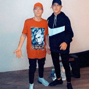 Meet your Posher, Taj